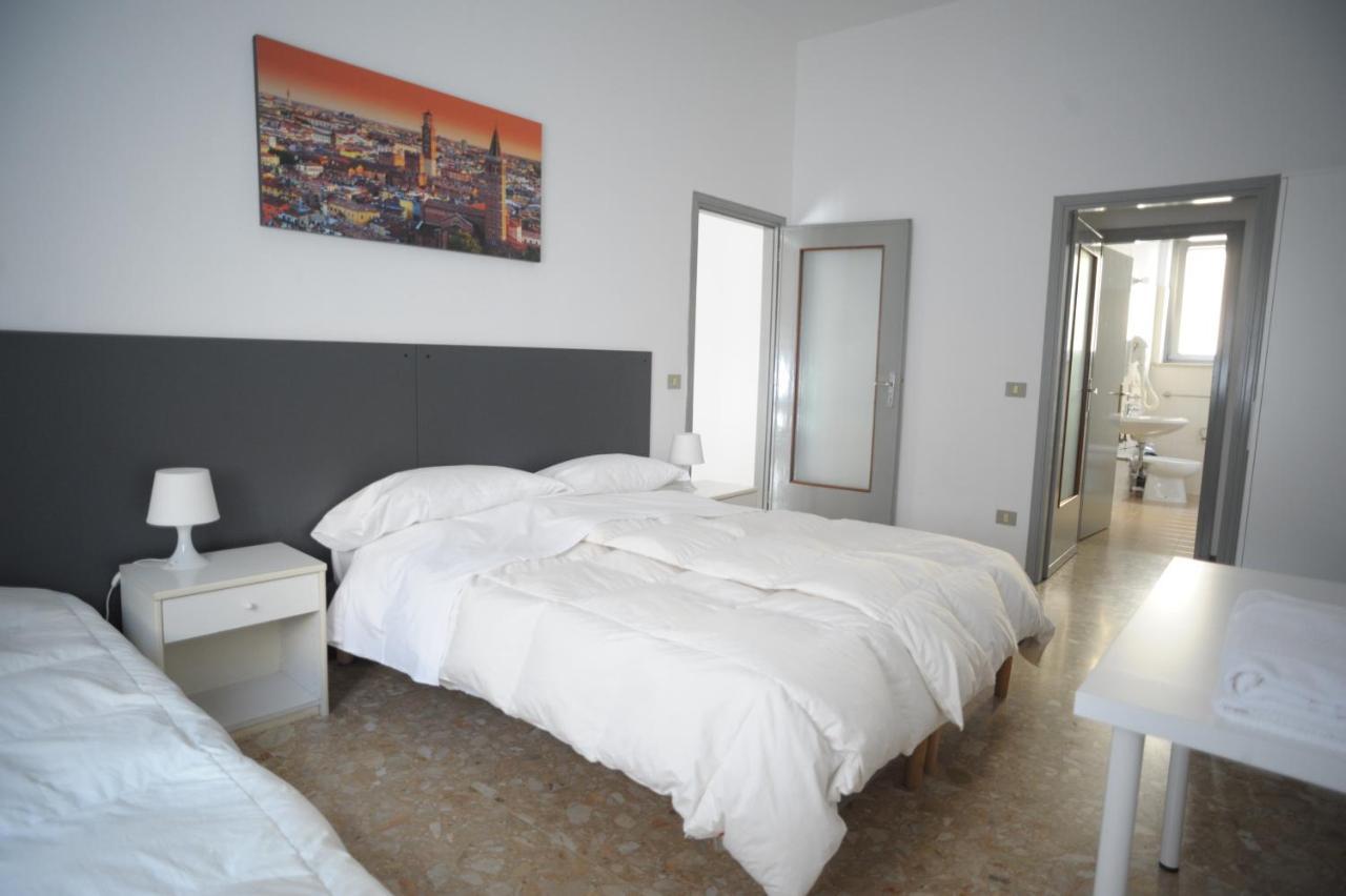 B&B Foroni 29 Verona Bagian luar foto