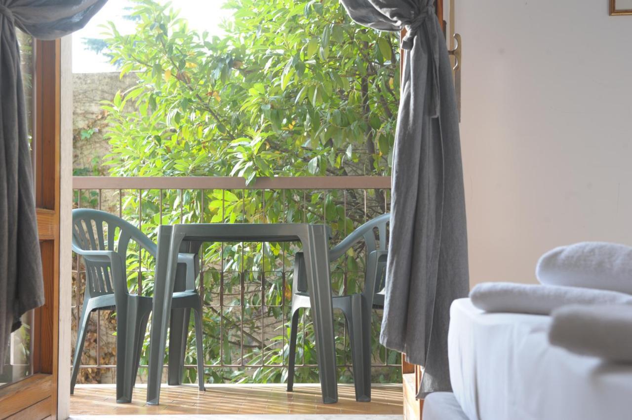 B&B Foroni 29 Verona Bagian luar foto